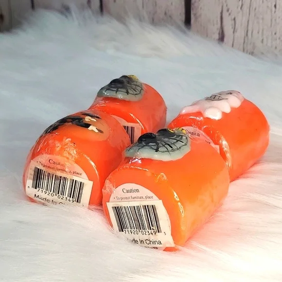 🆕️Vintage 90s 3D Textured Character Orange Halloween Wax Candles Set of Four 2" - Picture 8 of 14